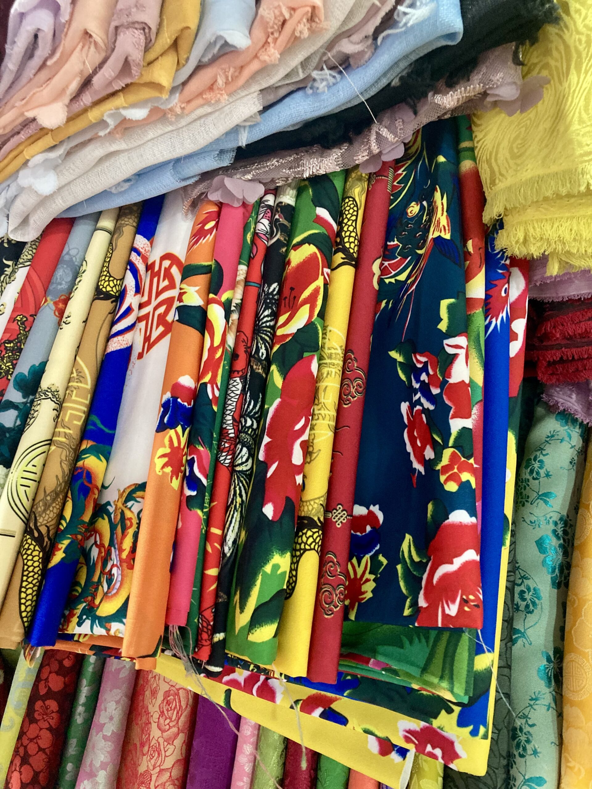 ベトナムのレトロかわいい伝統布「Chăn Con Công（チャン・コン・コン